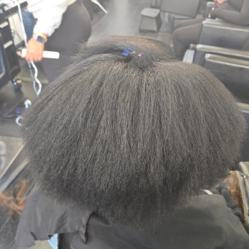 Shampoo & Blowdry at Simply Styled by Stacey in Brooklyn, NY