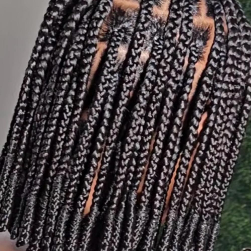Kids (smed, Medium Knotless) at Dose Braids in Dallas, TX