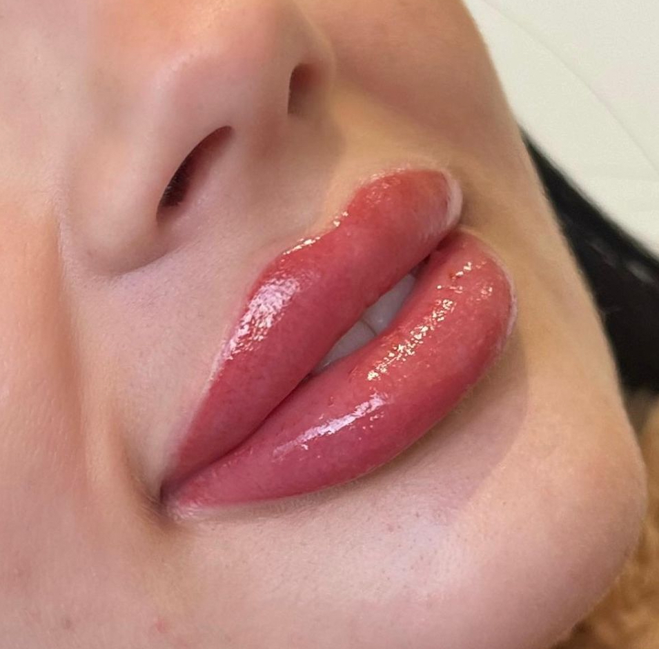 Periodic Lip Blush Touchup