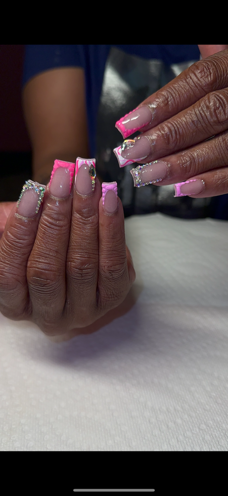 Freestyle Med Nails at Anjewel Nails in Parma Heights, OH