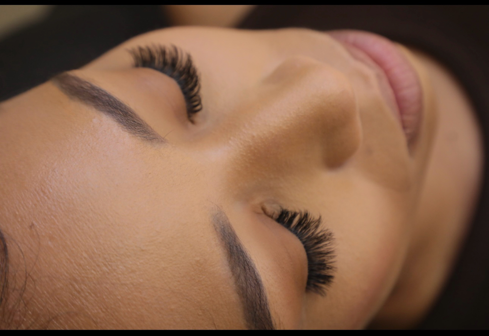 Volume Lash Extentions