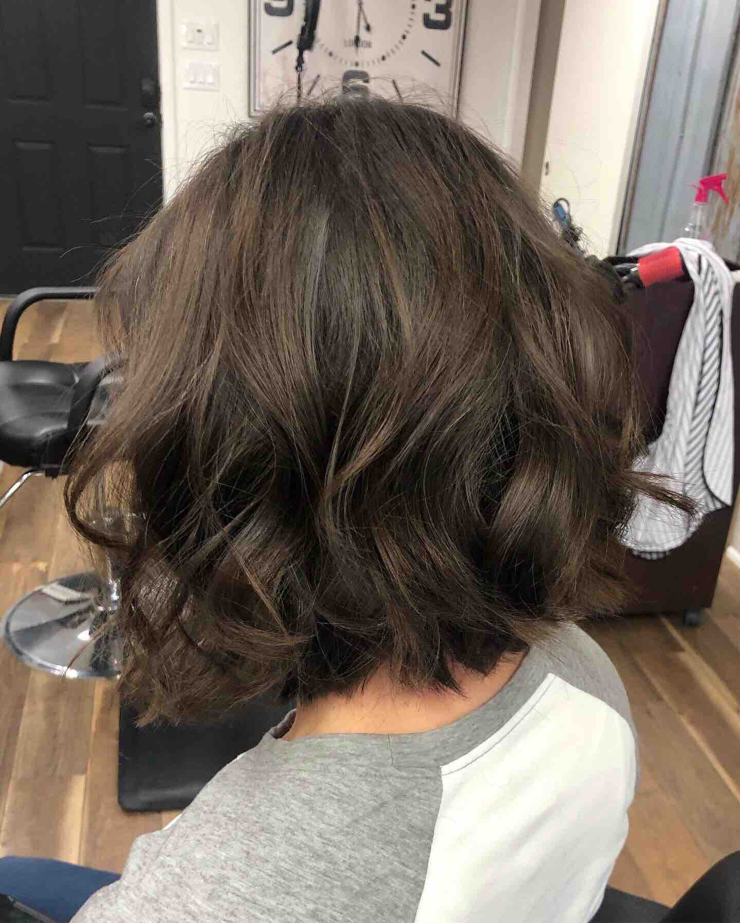 Women’s Haircut & Style