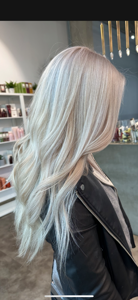 On Scalp Bleach Application