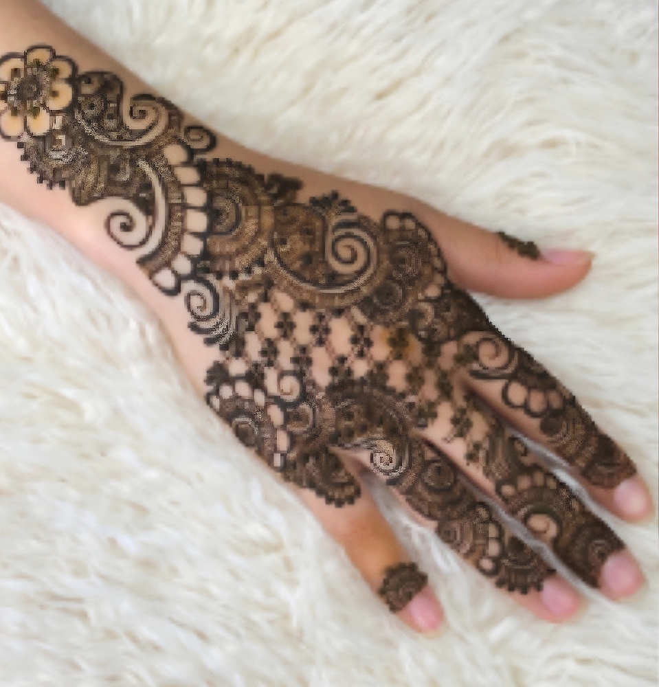 Eid Henna tattoo at Henna Dil Se in Carson, CA