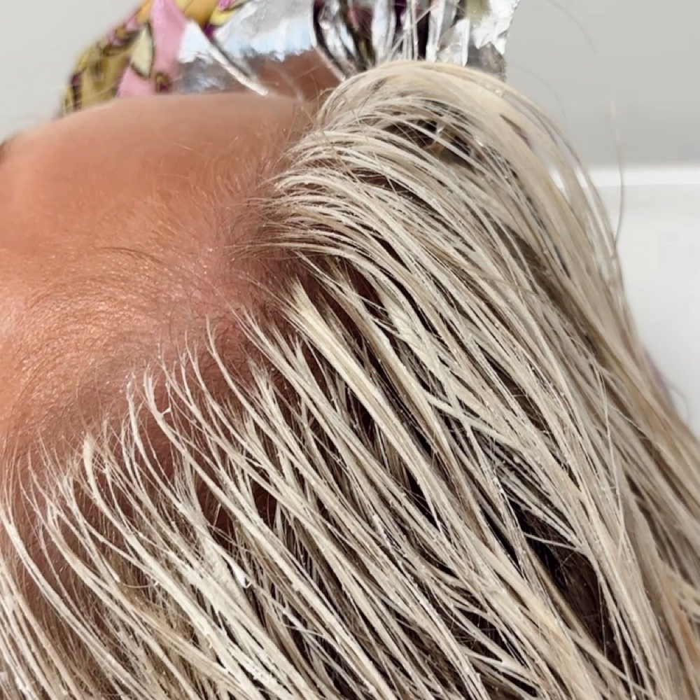 full bleach & tone at x.hairbymary in Greenwood, IN