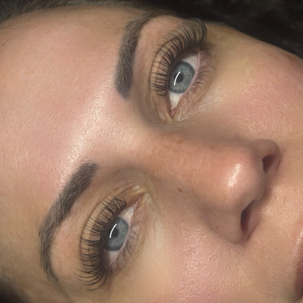 Hybrid Lash Fill at Bold Beauty Co in Bolivar, MO