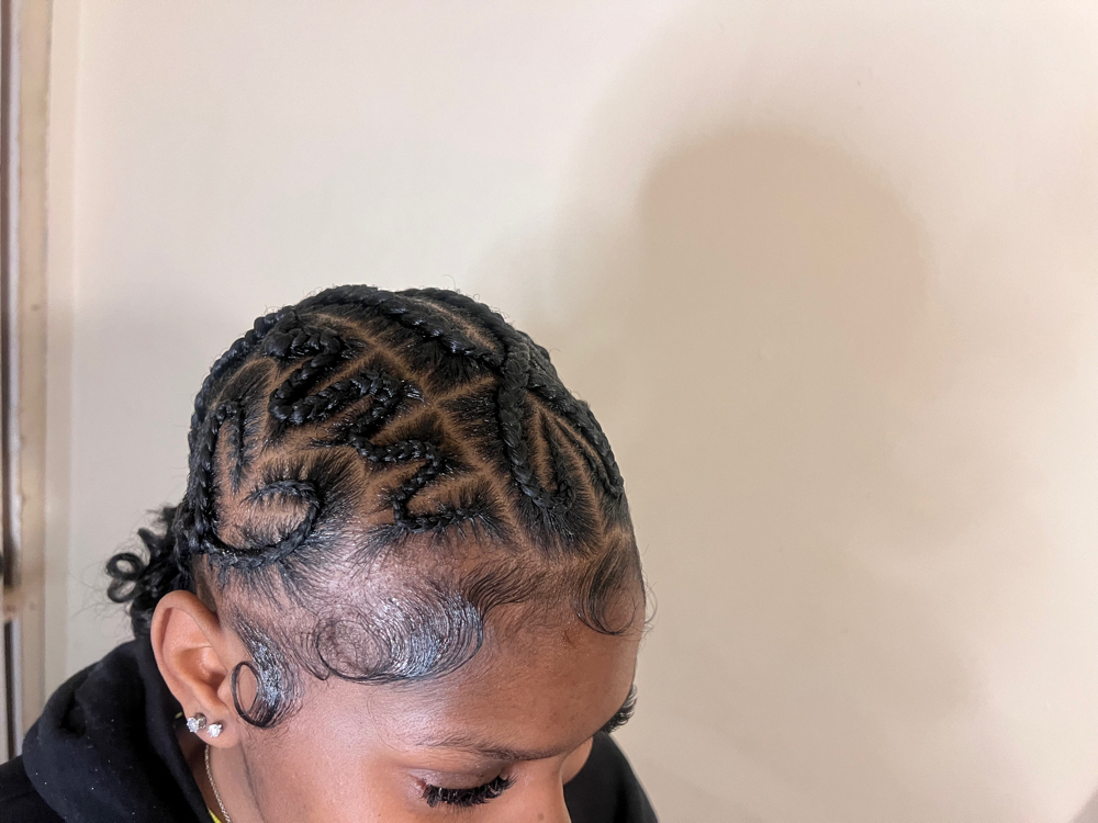 6 Stitch Braids ( Freestyle) at The Hairapist Experience in Mount morris, MI
