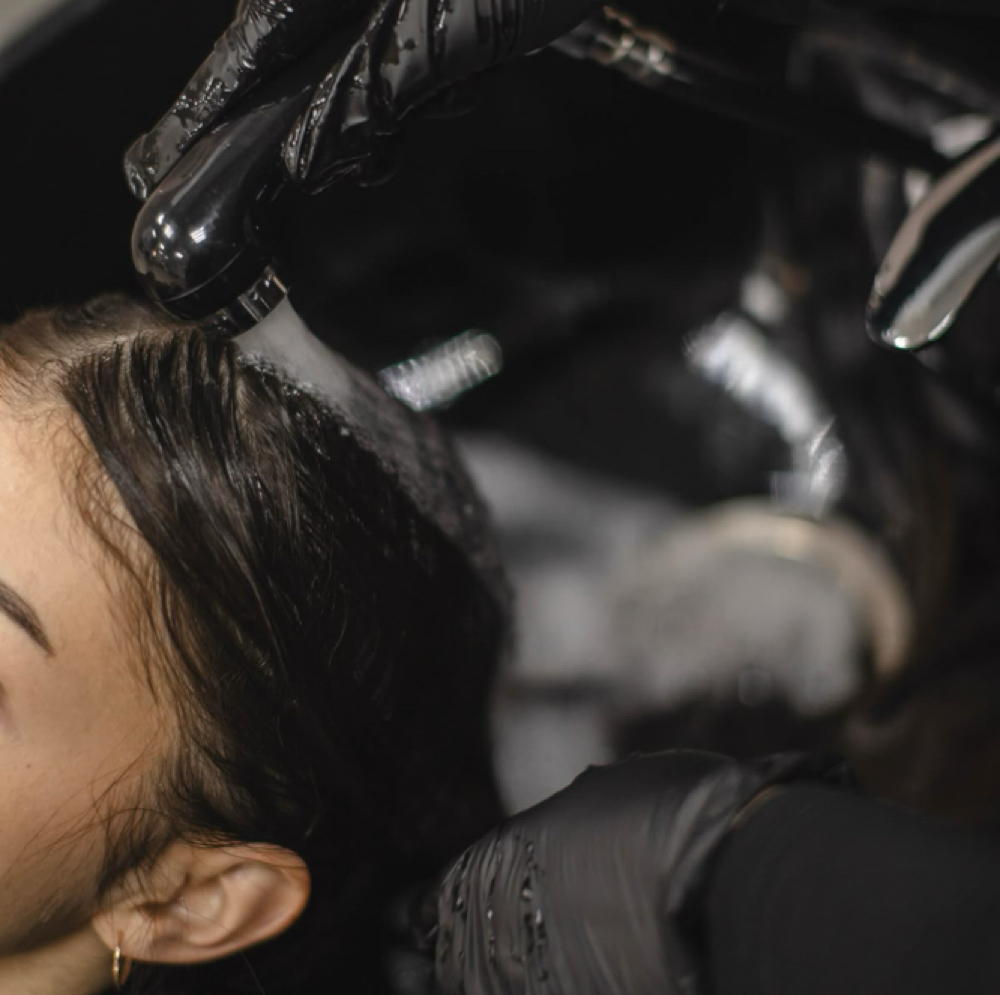 Shampoo+blowout at sincerelyxh in Tinley Park, IL