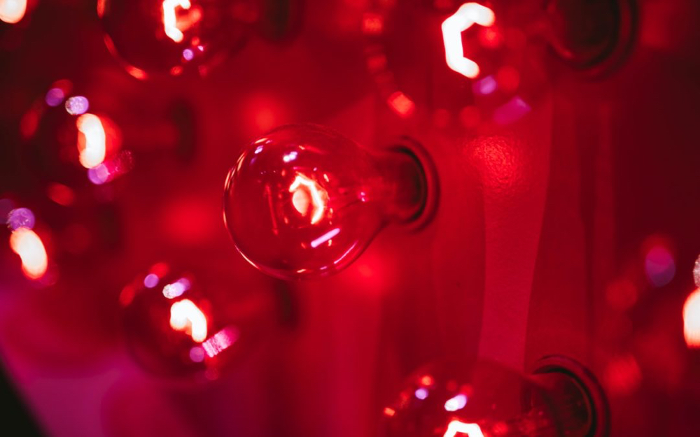 LED Red Light Therapy - 12 Sessions