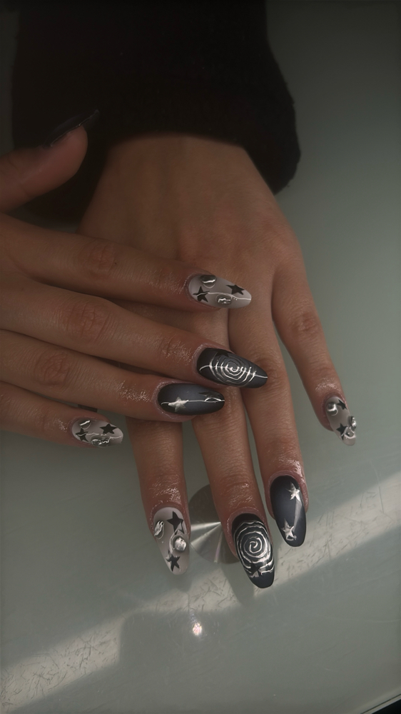 Complex Nail Art