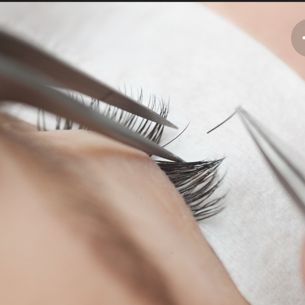 ✨CLASSIC , WET SET LASH FILL✨ at Fon Beauty Studios in Mesa, AZ