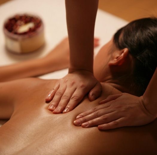 90 Minute Hot Stone Massage