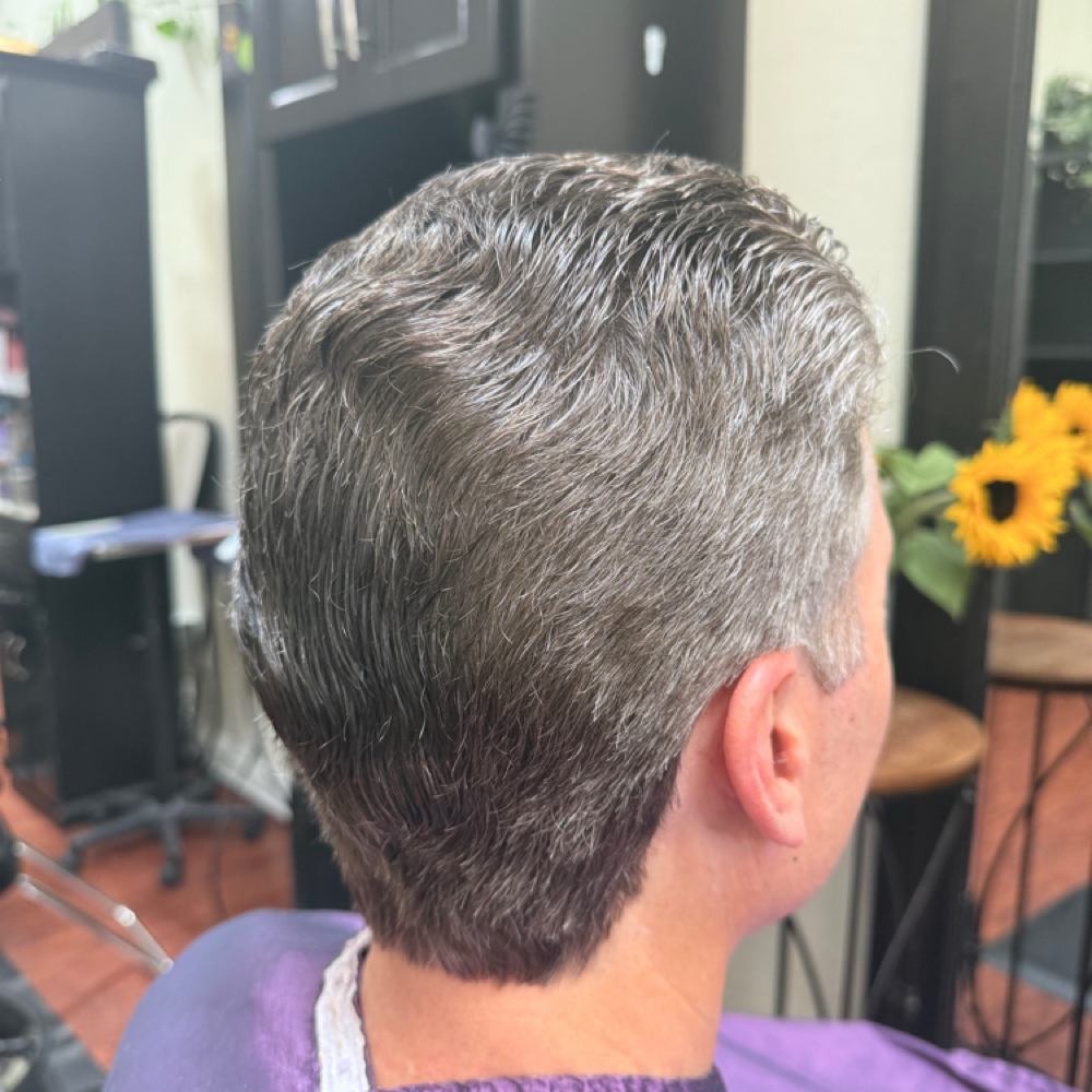 Business Haircut at Hair studio 212 in Salinas, CA