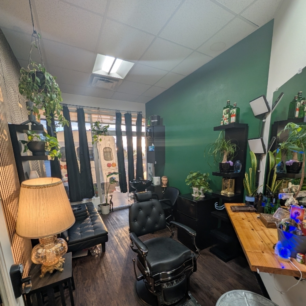 Haircut-PhenixSalonSuitesHOLLADAY at jellycuts LLC in Holladay, UT