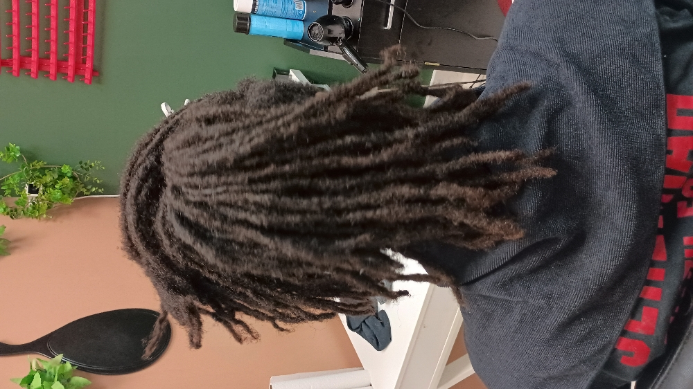 Dread-Lock Retwist