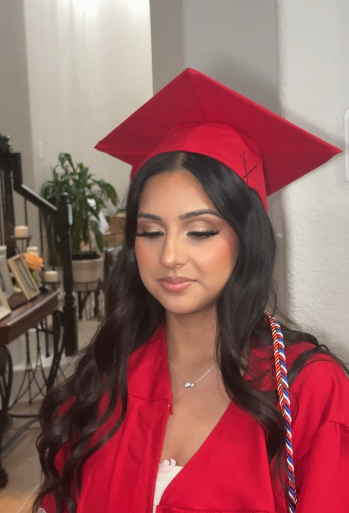 GRAD GLAM🎓💋