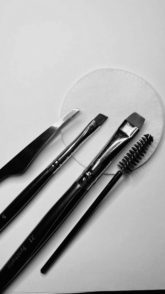 Brow Lamination + Wax