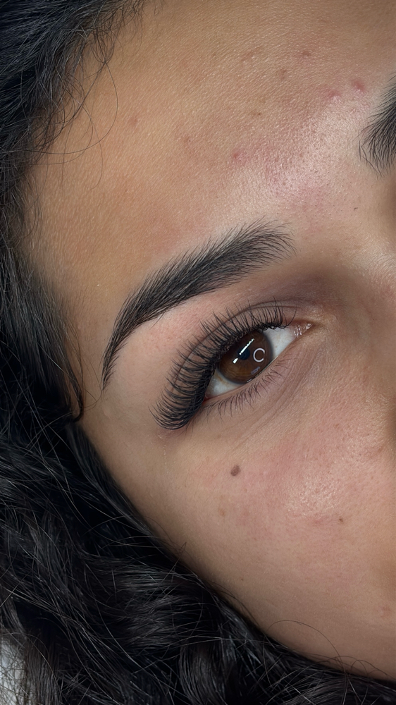 Classic Set at Outlashedbyyenin in Miami, FL