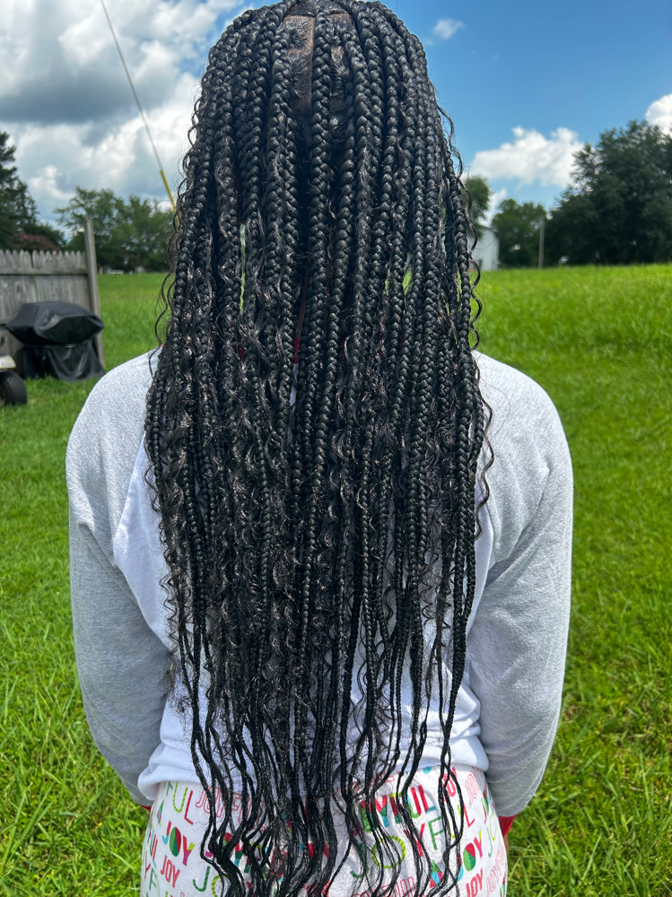 Medium Bohemian Knotless Braids