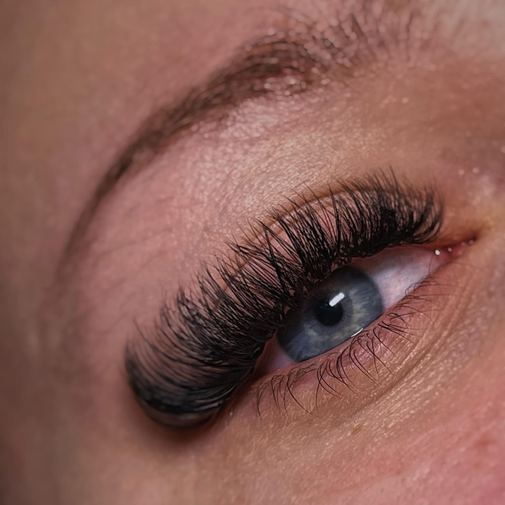 Lash Removal