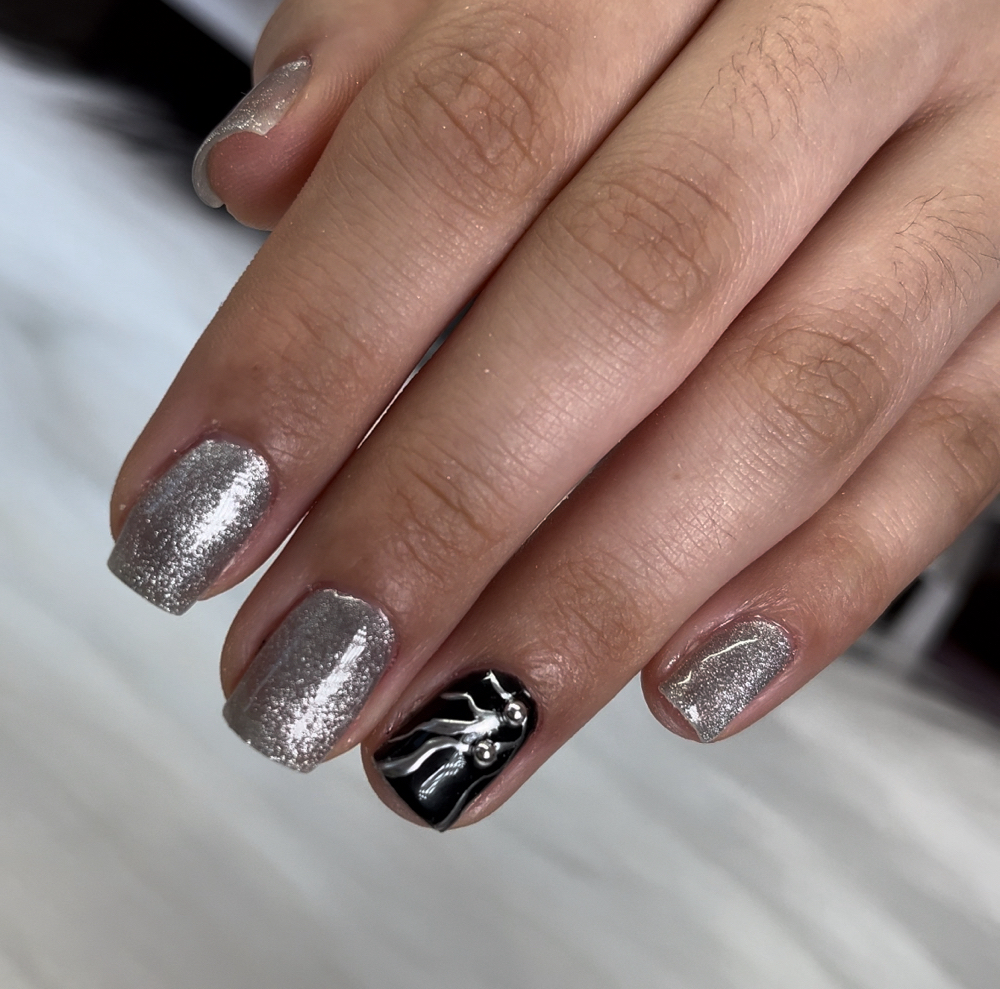 Rubber Base Manicure