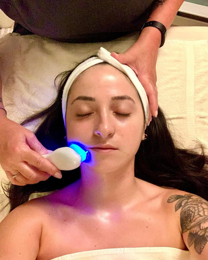 The Illumi-Lift Facial