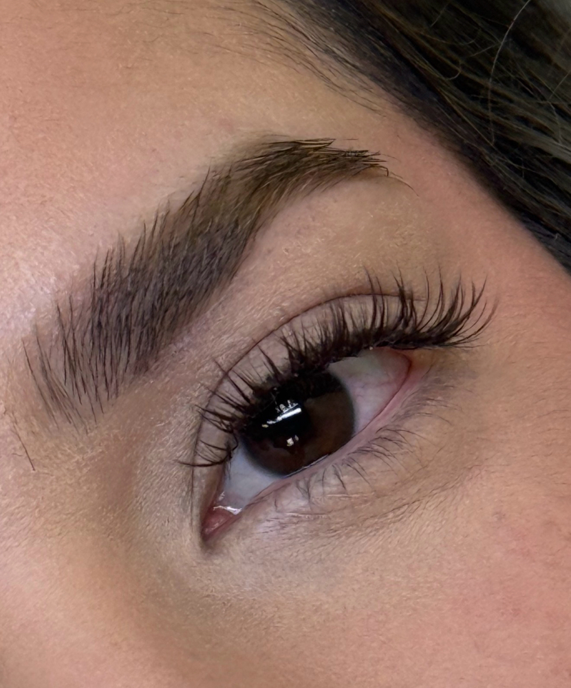 Refill Lash Sets at Artistry Con Amor in Santa Ana, CA