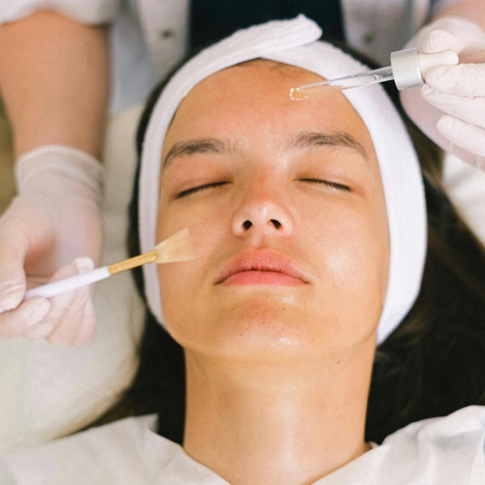 TEEN GLOW FACIAL at Bella Lash & Beauty in Cedar Grove, NJ
