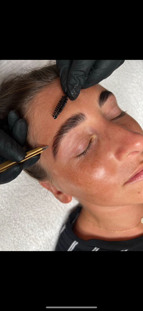 Brow Shaping at Oz Skin in New York, NY