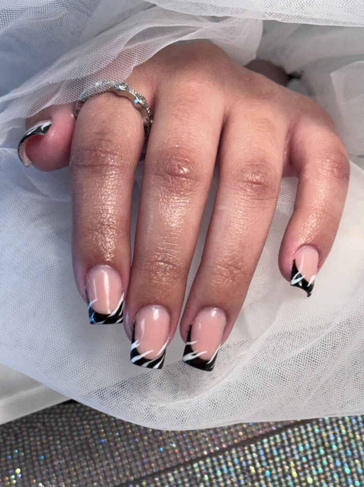 Simple Nail Art: All Fingers