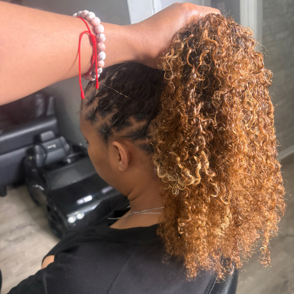 Miracle Knotless at Shonda’s Braid Bar in Hoffman Estates, IL