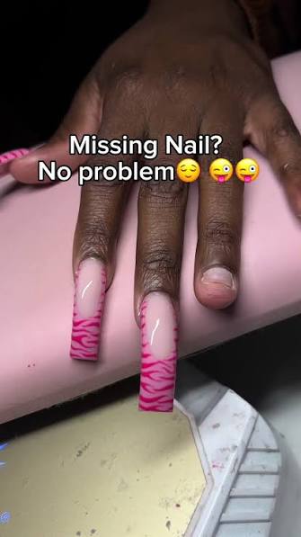 Repair at Nailz By Holliwood in los Angelos, CA