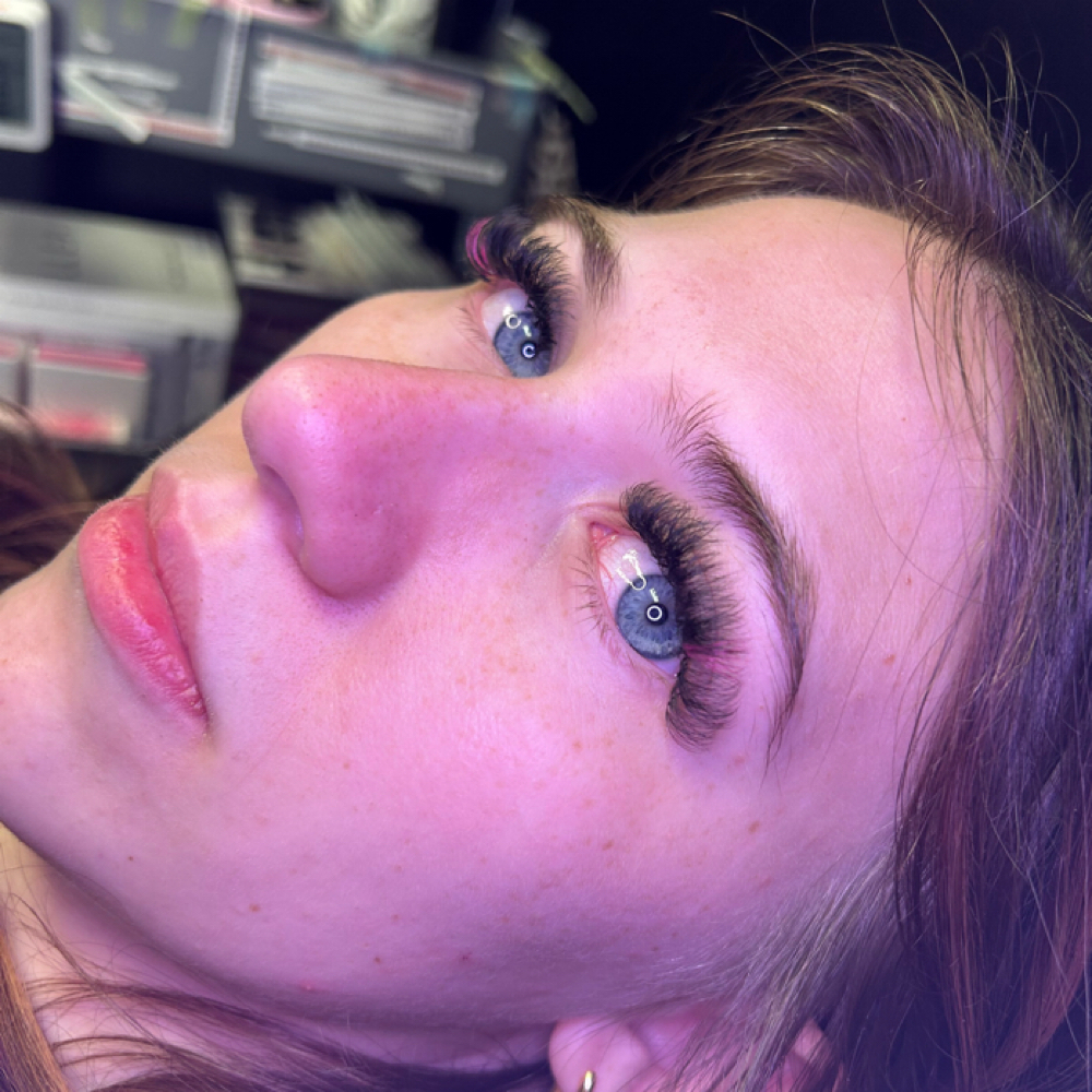 Volume Full Set at Lashed by Katherine in Somerset, KY