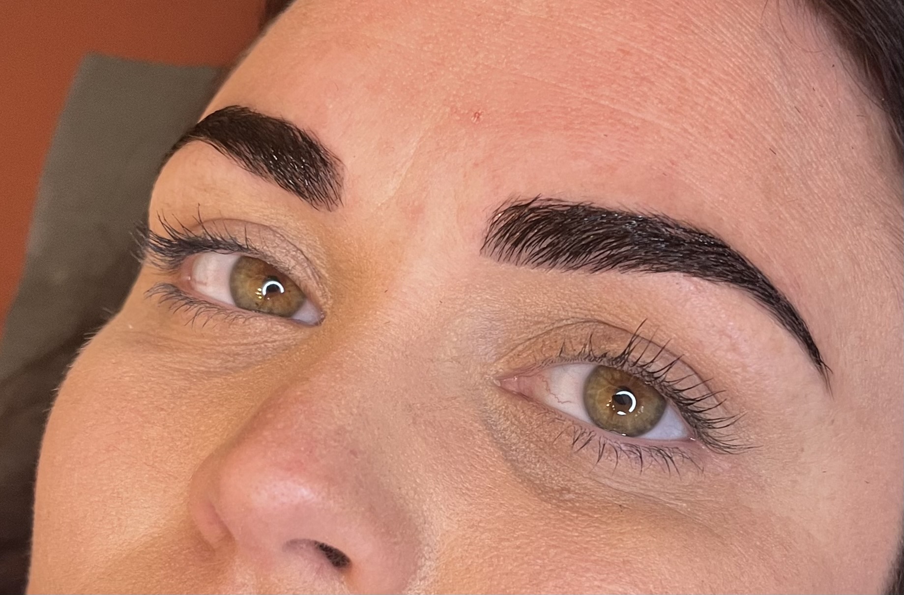 Brow Tint w/ Clean up