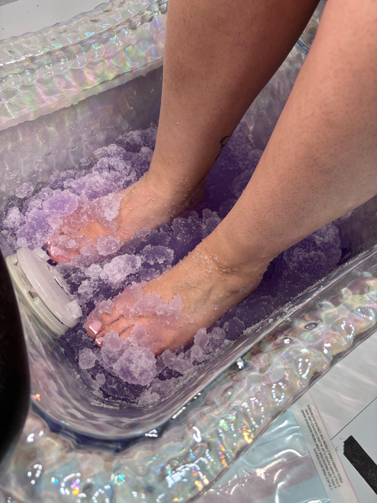 Deluxe Pedicure