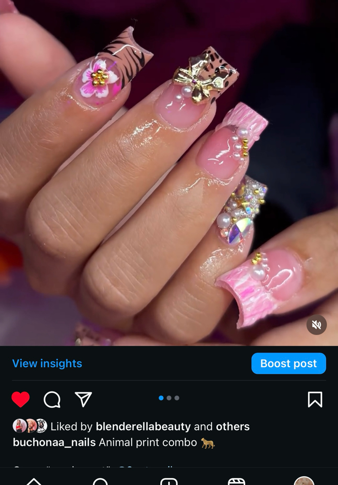 Acrylic  W Design Set