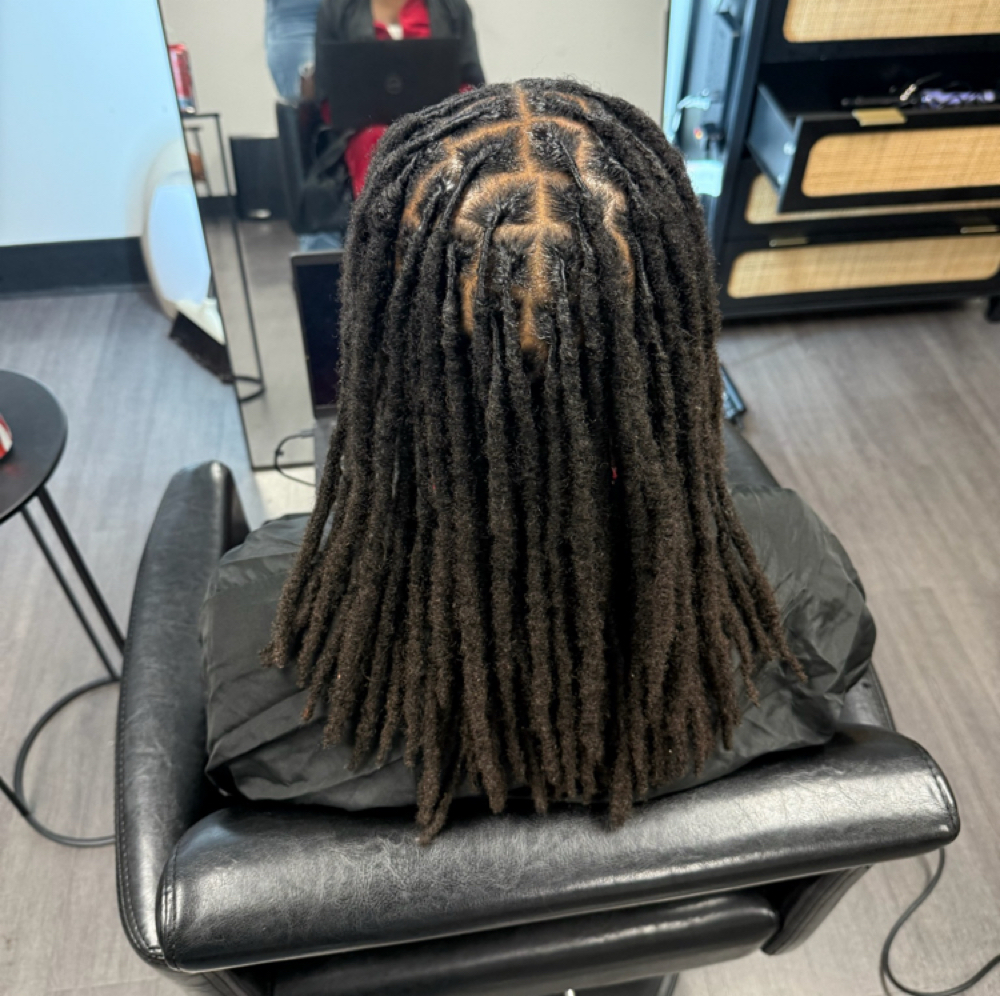 Beauté Haus Loc Retwist at The Beaute Haus in Charlotte, NC