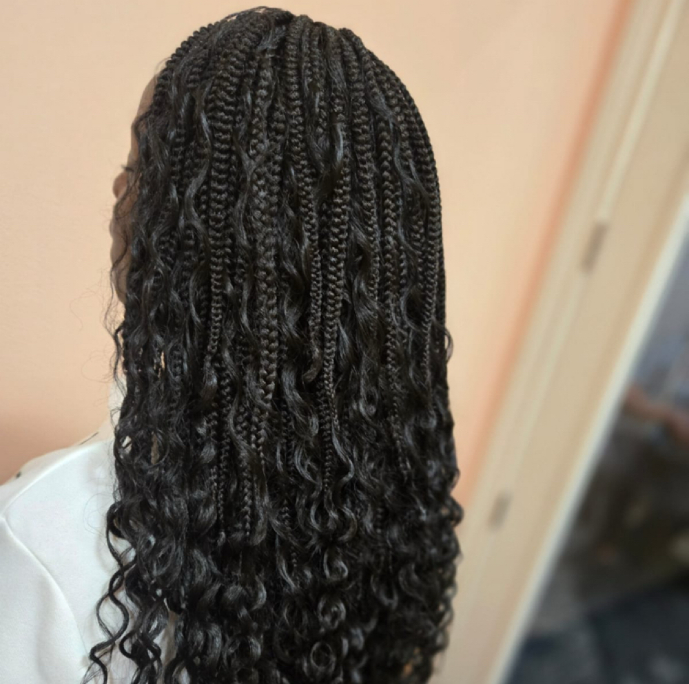 Crochet Braids – Boho/Loose Curls at WestAfrican Beauty Junction Braids in Prosper, TX