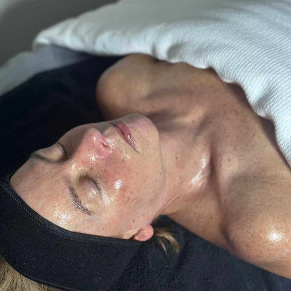 60 Minute Custom Facial at Beauty By Carlie in Boardman, OH