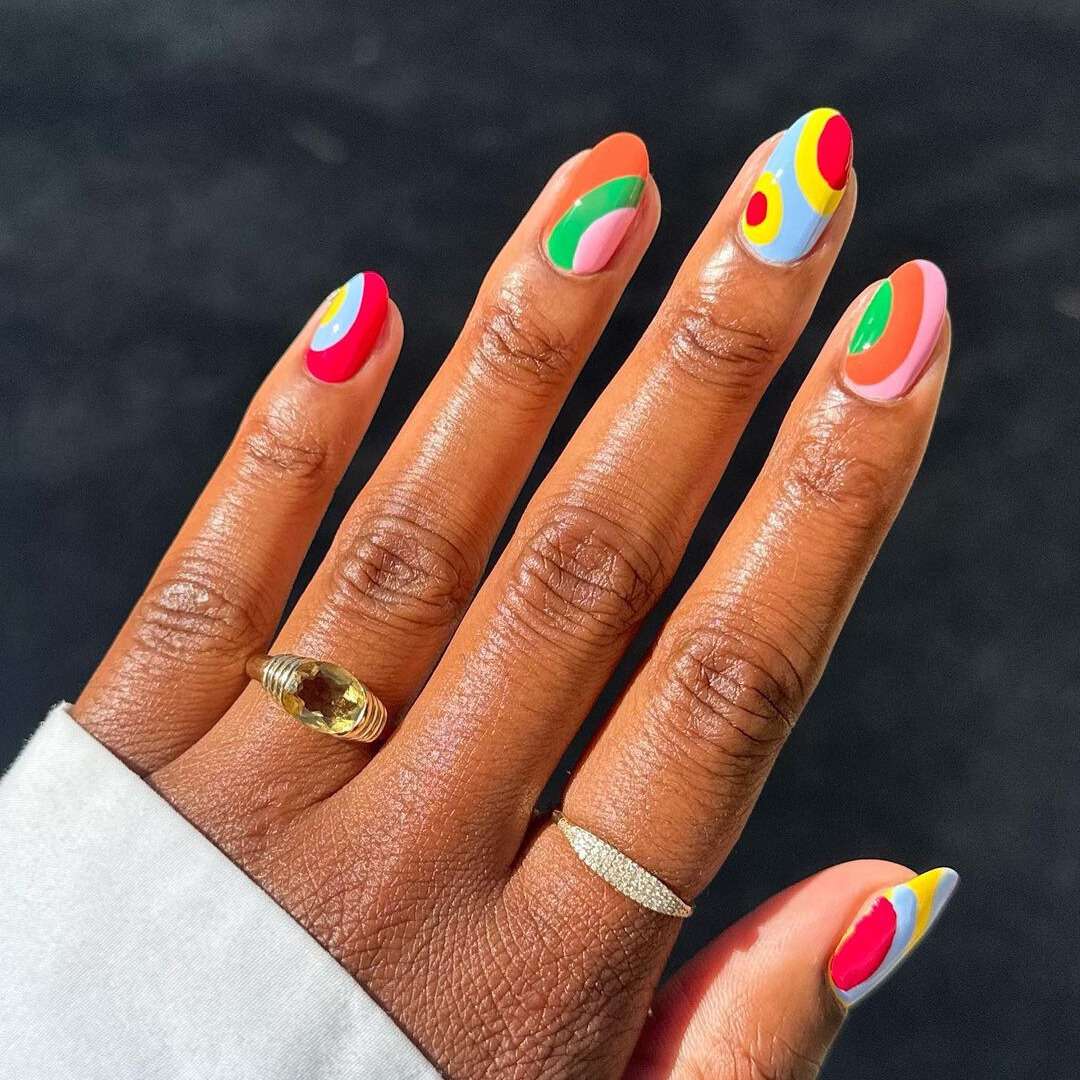 Multi Color (5+ Colors)