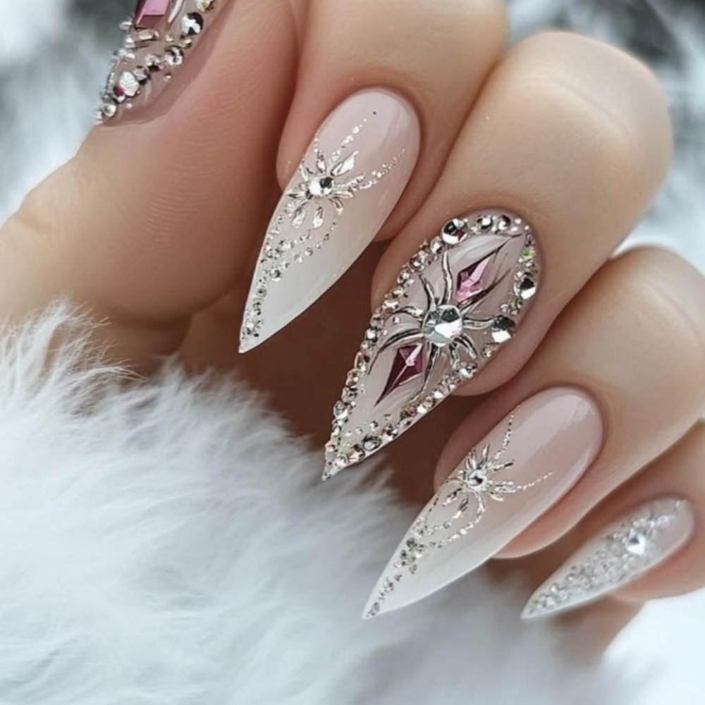 Nail Gems/Diamonds (Level 2) at The Nail Vault in Williamsburg, VA