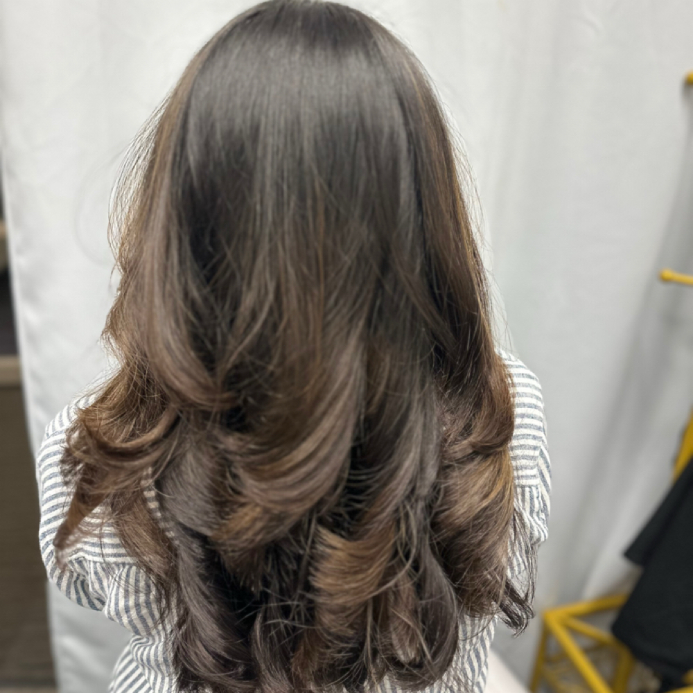 Blowdry at JHare Salon in 33410