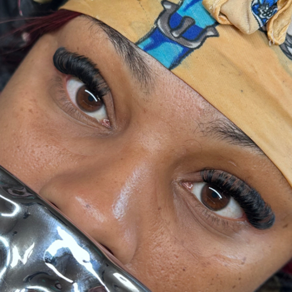Volume Full Set at Beauty X Janessa in Austintown, OH