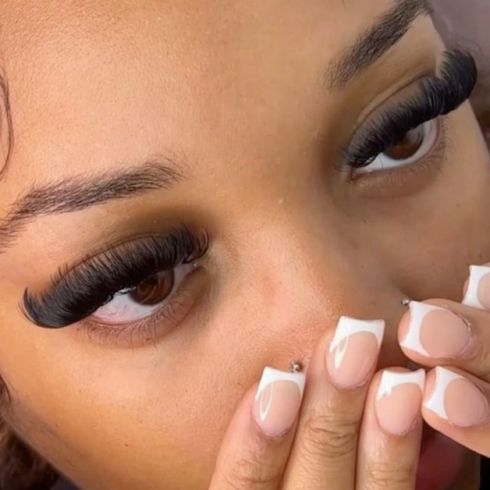 Cluster Lashes at Blended Skin Cosmetics in Memphis, TN