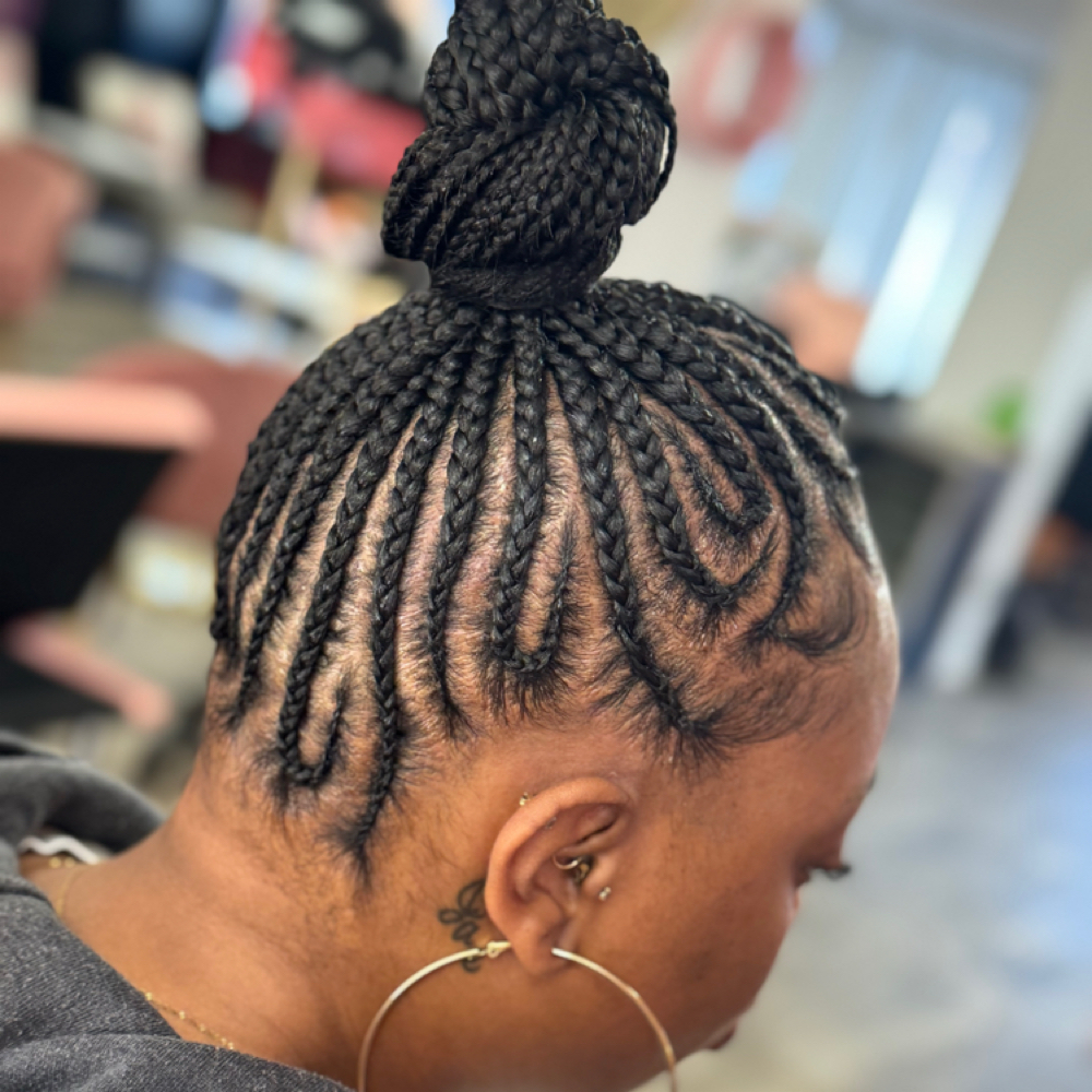 Feed-In Ponytail at Dee Did’em in Kinston, NC