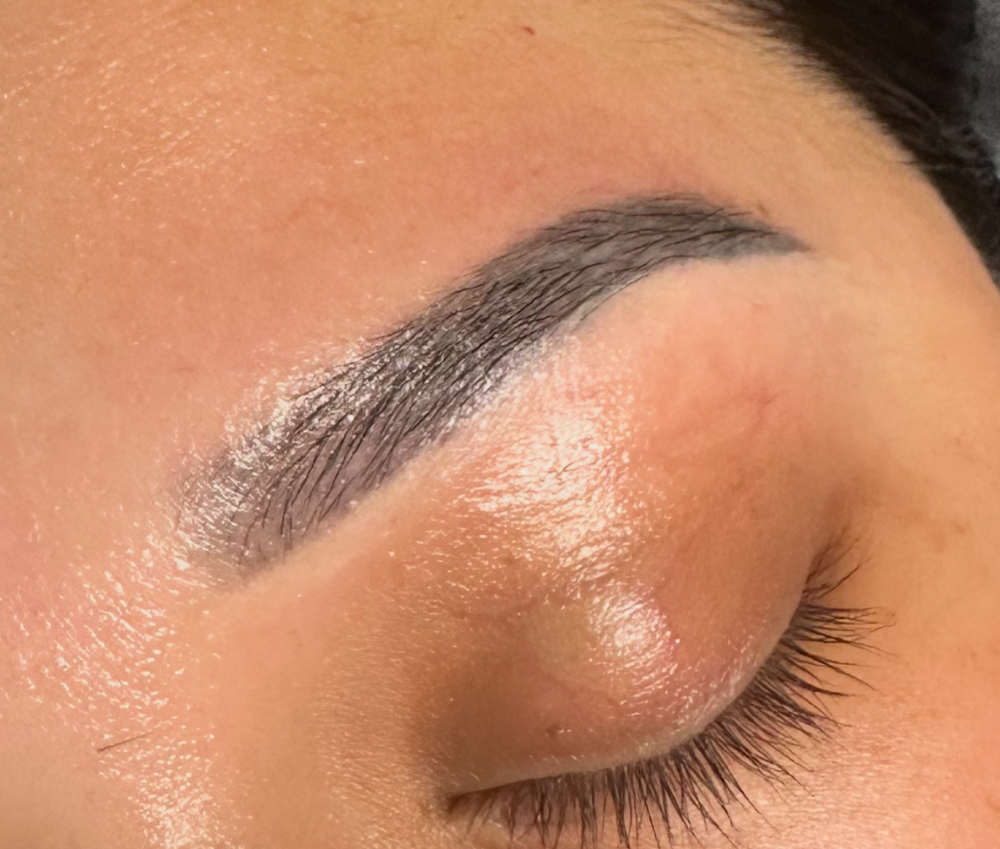 Eyebrown Clean Up