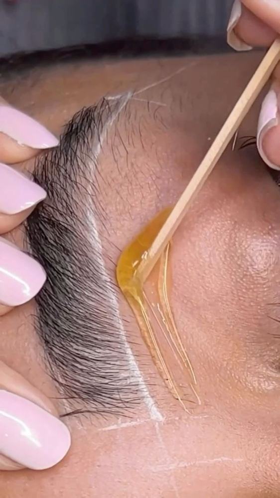 Eybrow Wax