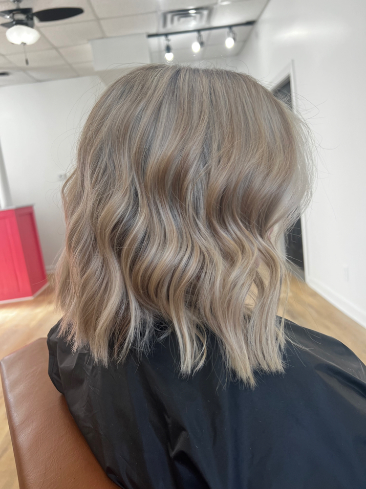Women's Haircut (short)