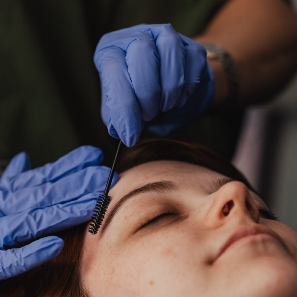 Brow Wax at The Blush Lounge in 37601