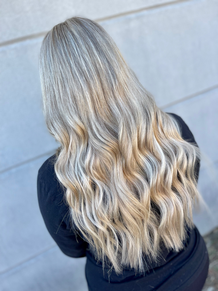 Shampoo/Blowout